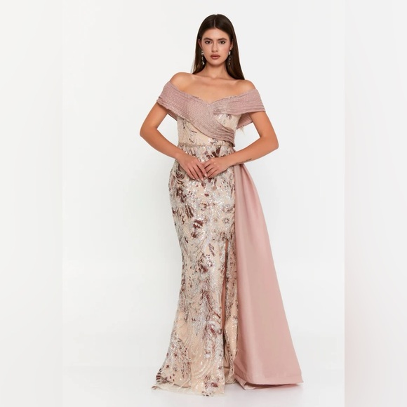 Elegant Pink Sequin Evening Gown Size 8 New With Tags